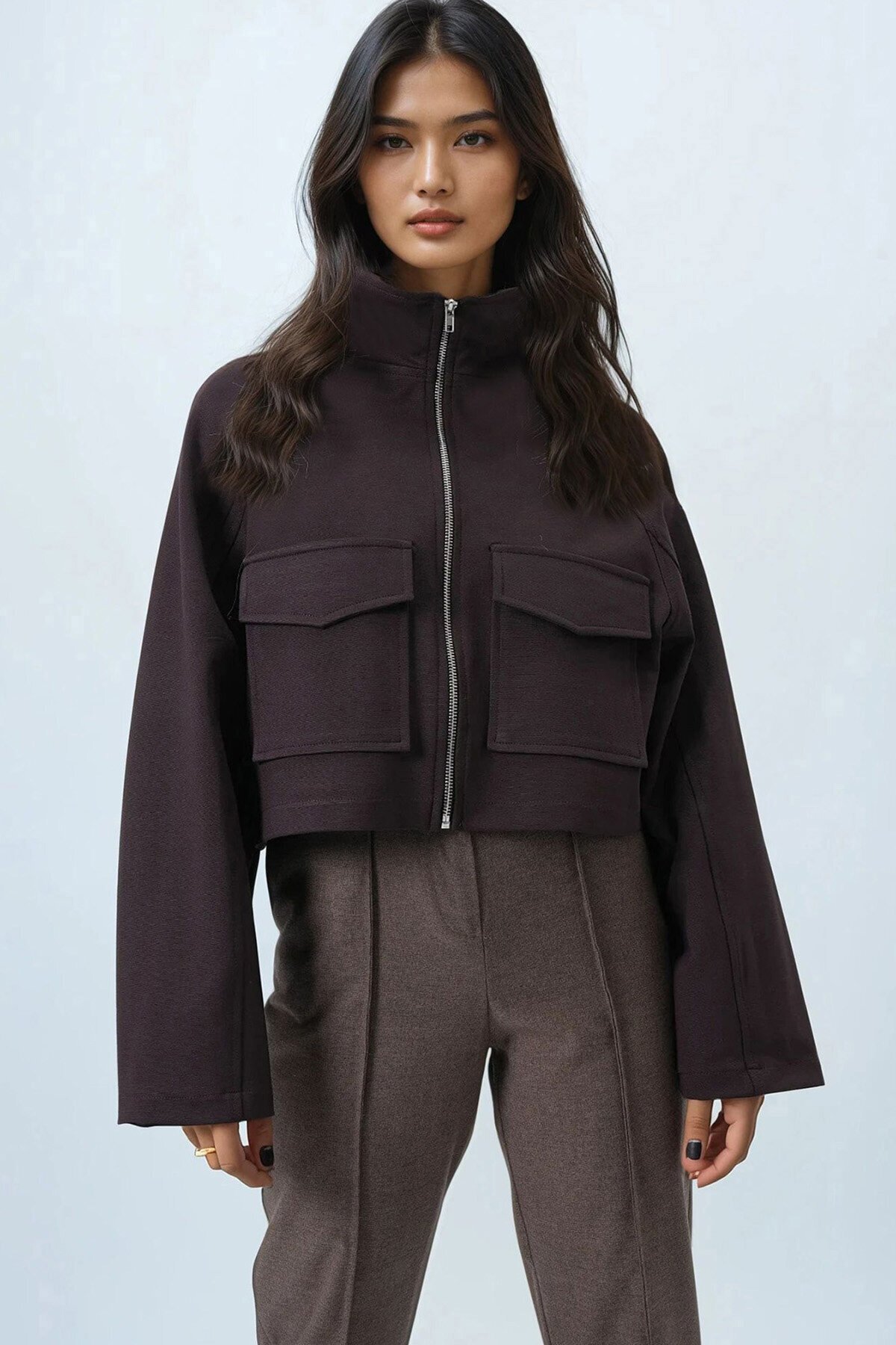 Dik Yaka Çift Cepli Reglan Kol Ceket