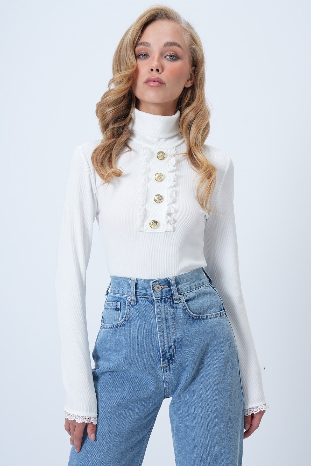 Dik Yaka Dantel Detaylı Fitilli Örme Ottoban Bluz