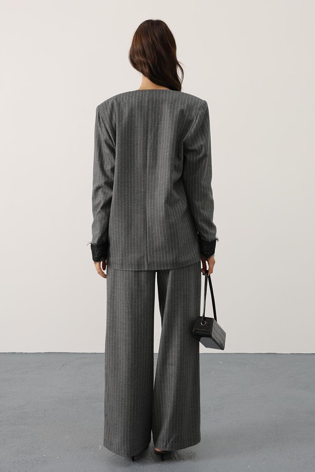 Düğme Kapamalı Dantel Detaylı Çizgili Palazzo Pantolon