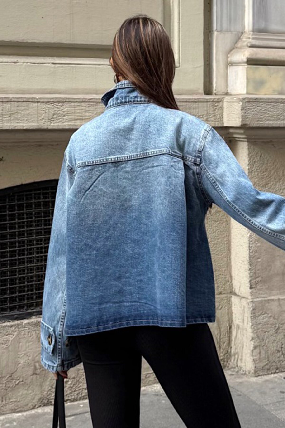 Düğme Kapamalı Yakası Gizli Düğmeli  Denim Ceket