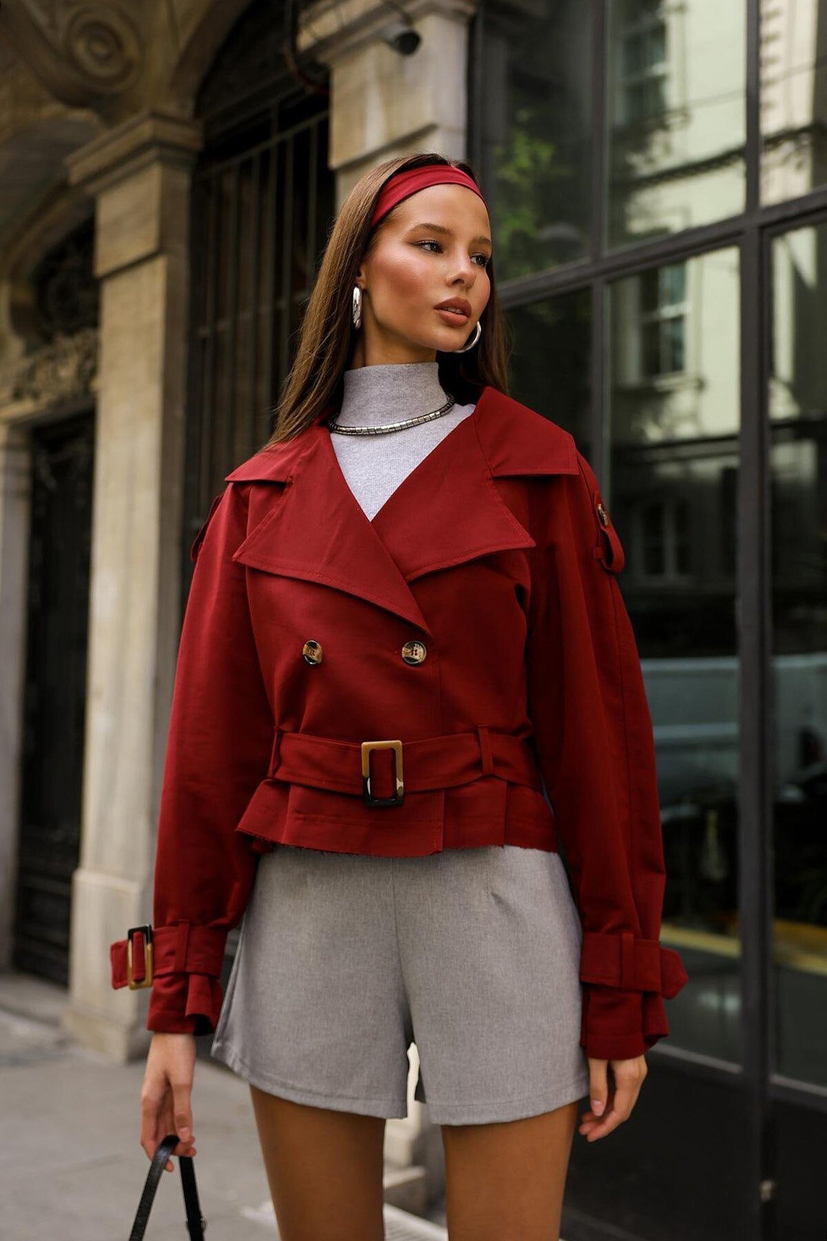 Düğmeli Kemer Kapamalı Astarlı Kruvaze Yaka Kısa Trenç Ceket