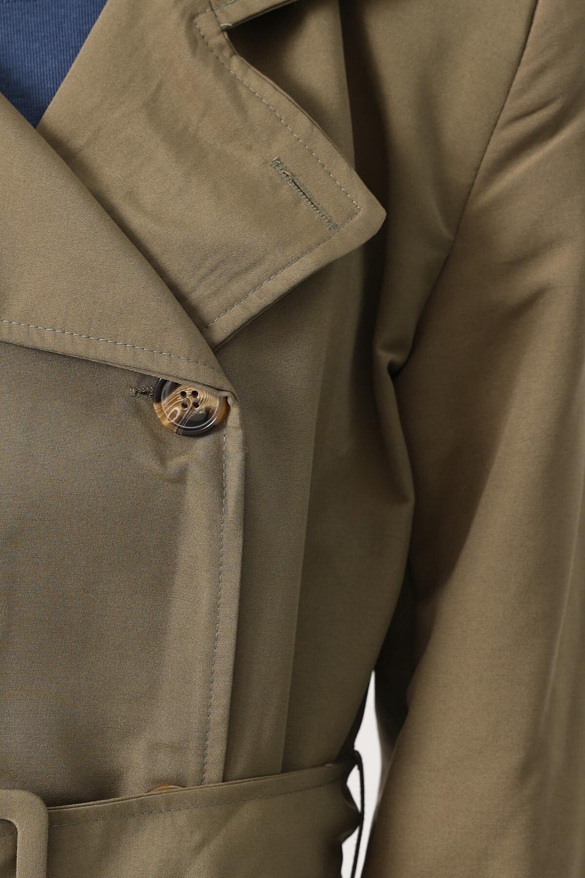 Düğmeli Kemer Kapamalı Vatkalı Astarlı Çift Cepli Uzun Trençkot