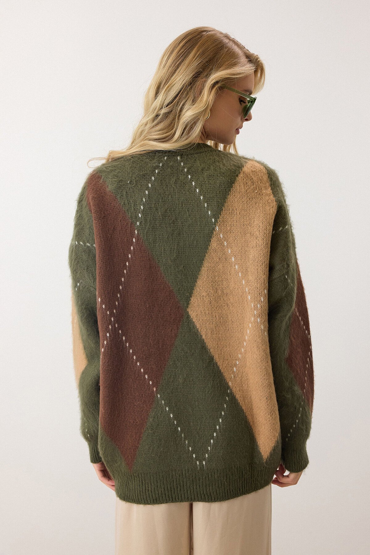 Haki Ekose Desenli Yumuşak Dokulu Oversize Triko Kazak