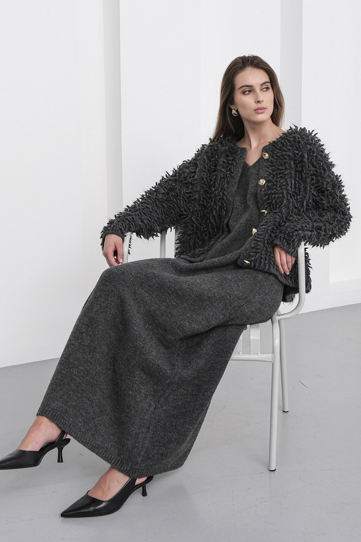 Gold Düğmeli Shaggy Hırka