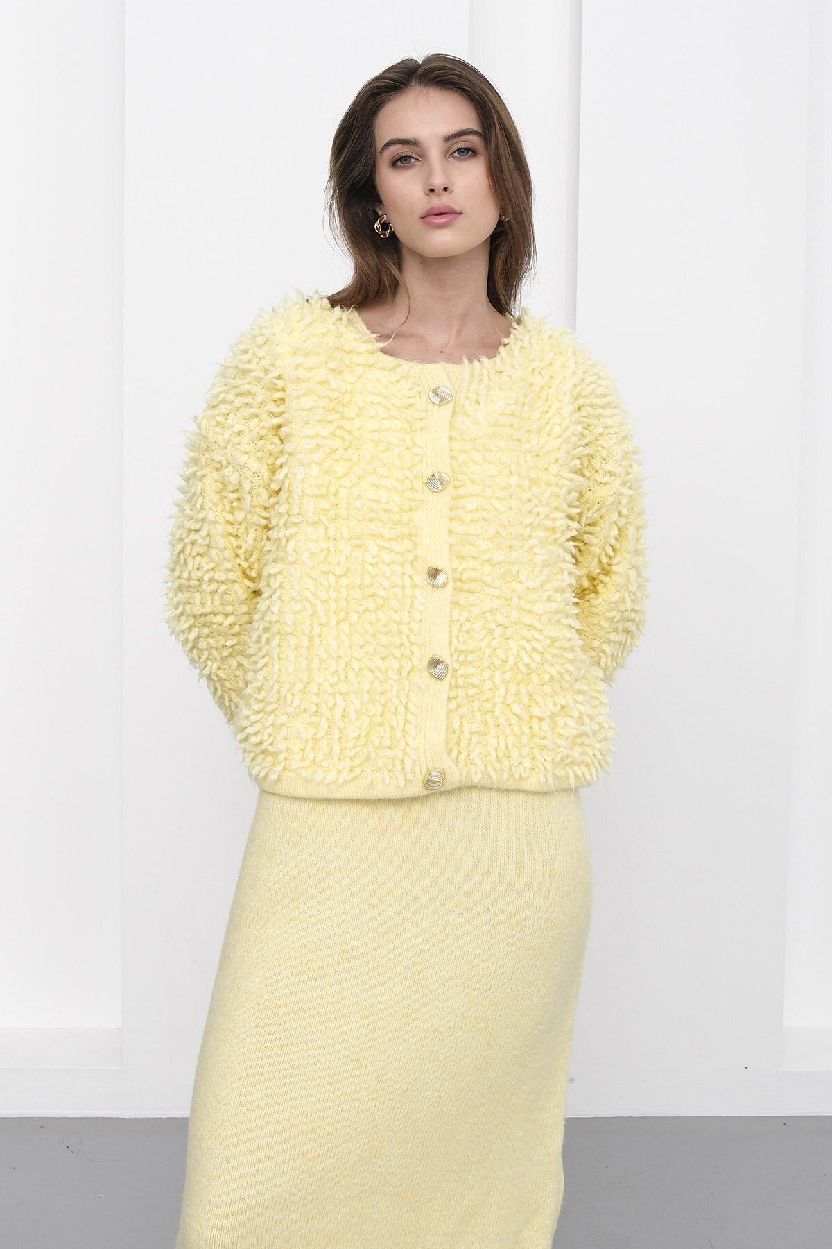 Gold Düğmeli Shaggy Hırka