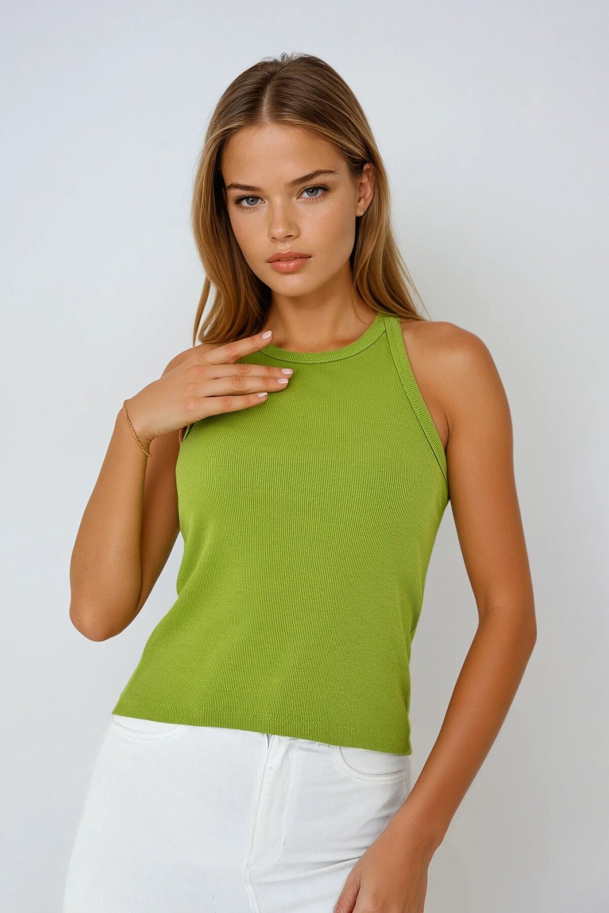 Yağ Yeşili Halter Yaka Esnek Dokulu Basic Kolsuz Üst Bluz