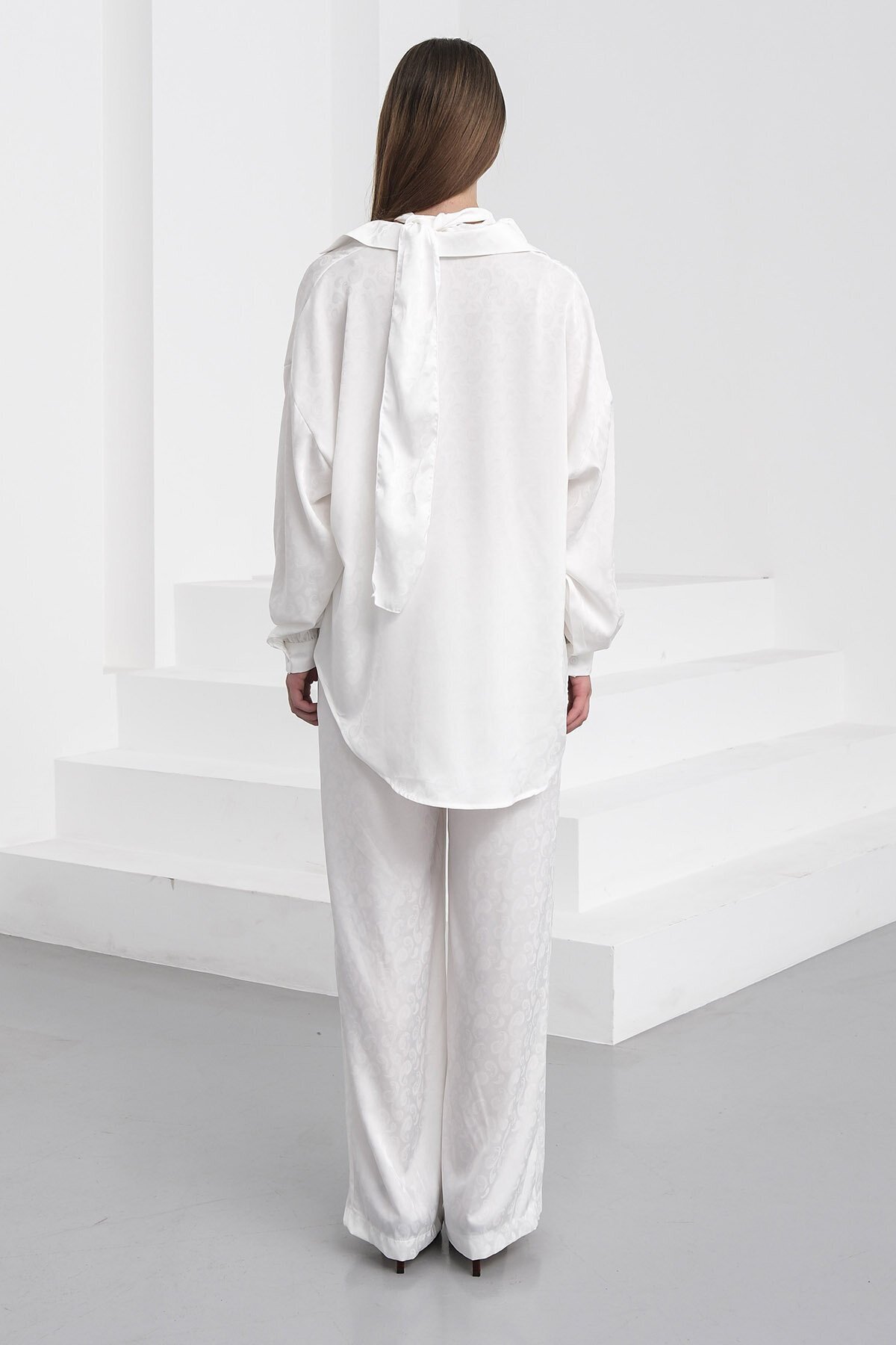 Jakar Desen Saten Gömlek Ve Pantolon Takım