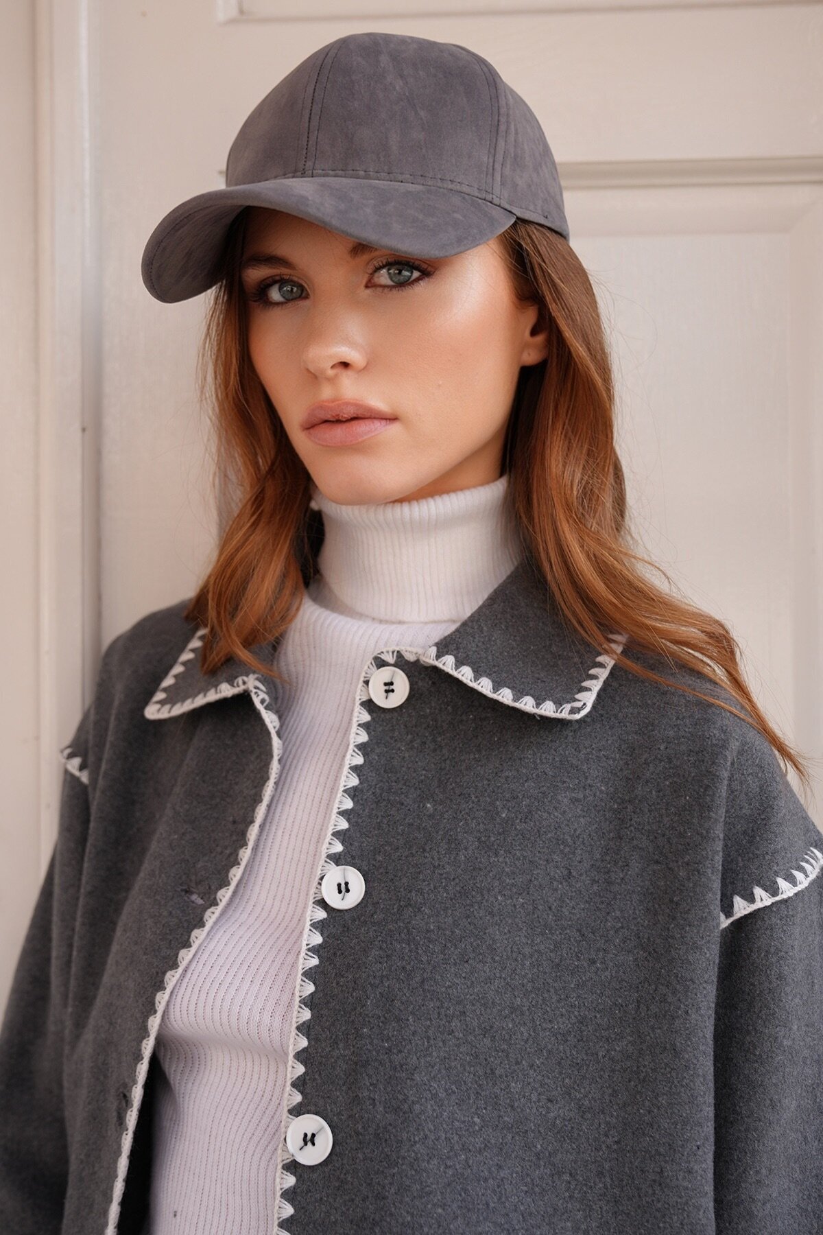 Kadife Dokulu Kavisli Siperlik Ayarlanabilir Şapka