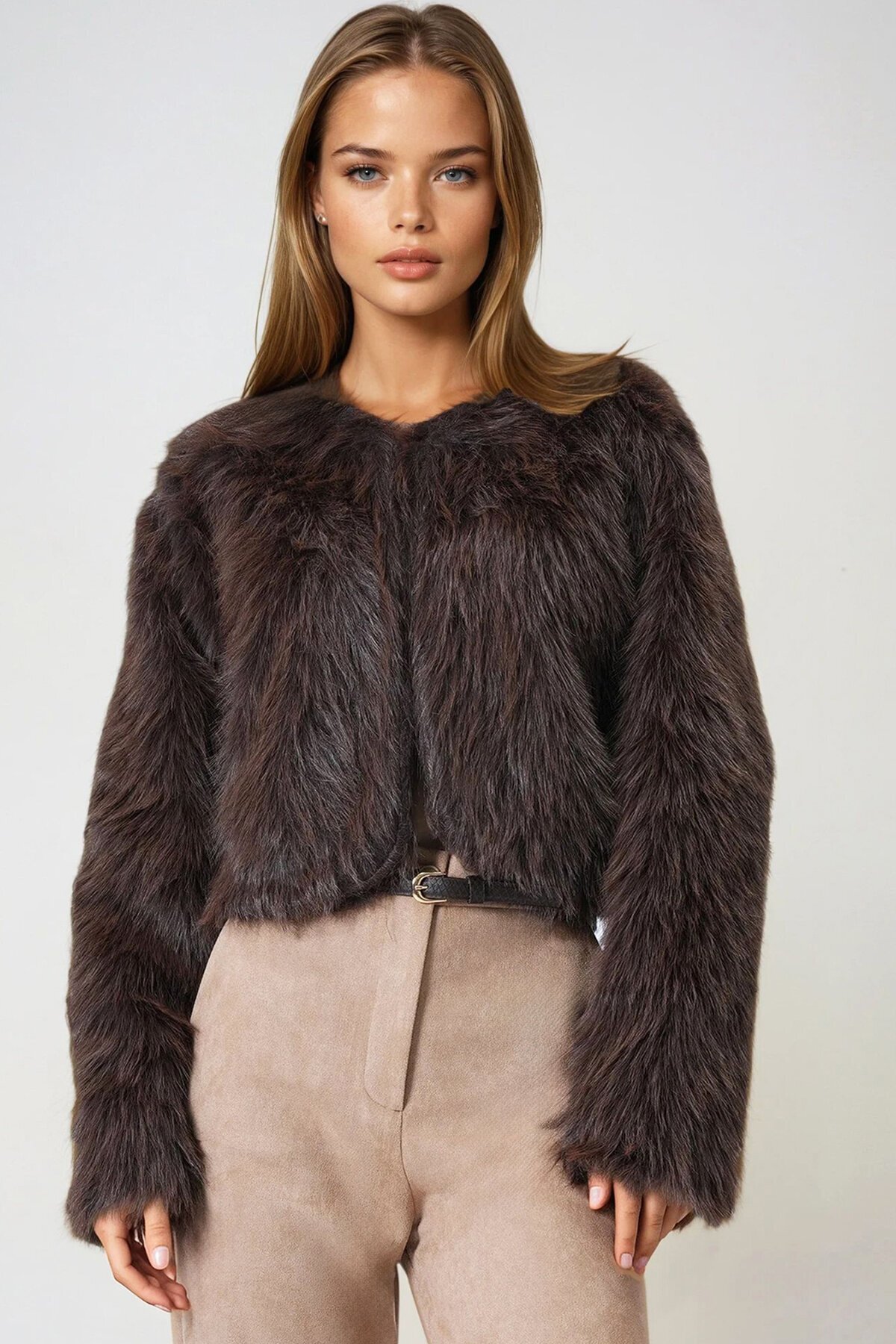 Kahverengi Agraflı Astarlı Püsküllü Crop Kürk Ceket