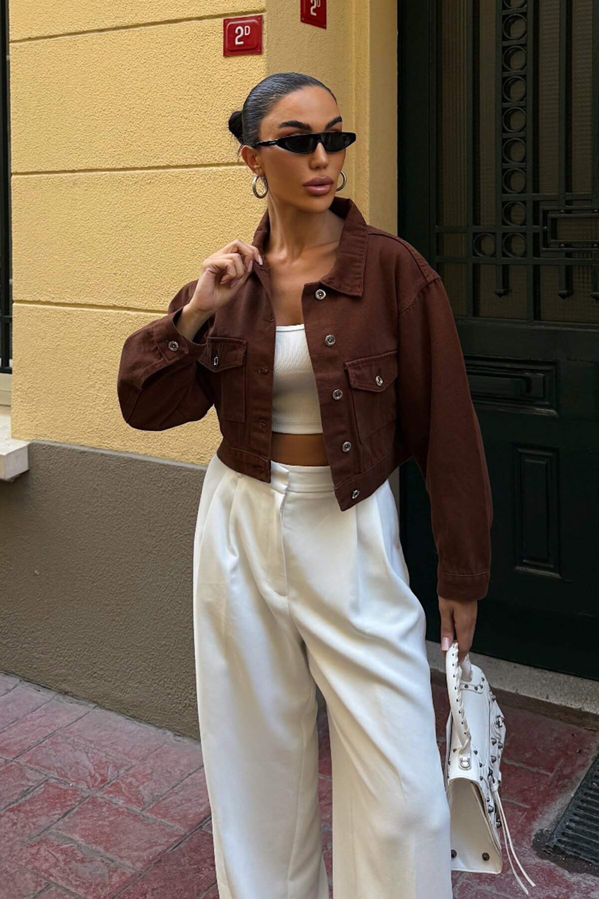 Kahverengi Çif Cepli Düğme Kapamalı Crop Denim Ceket