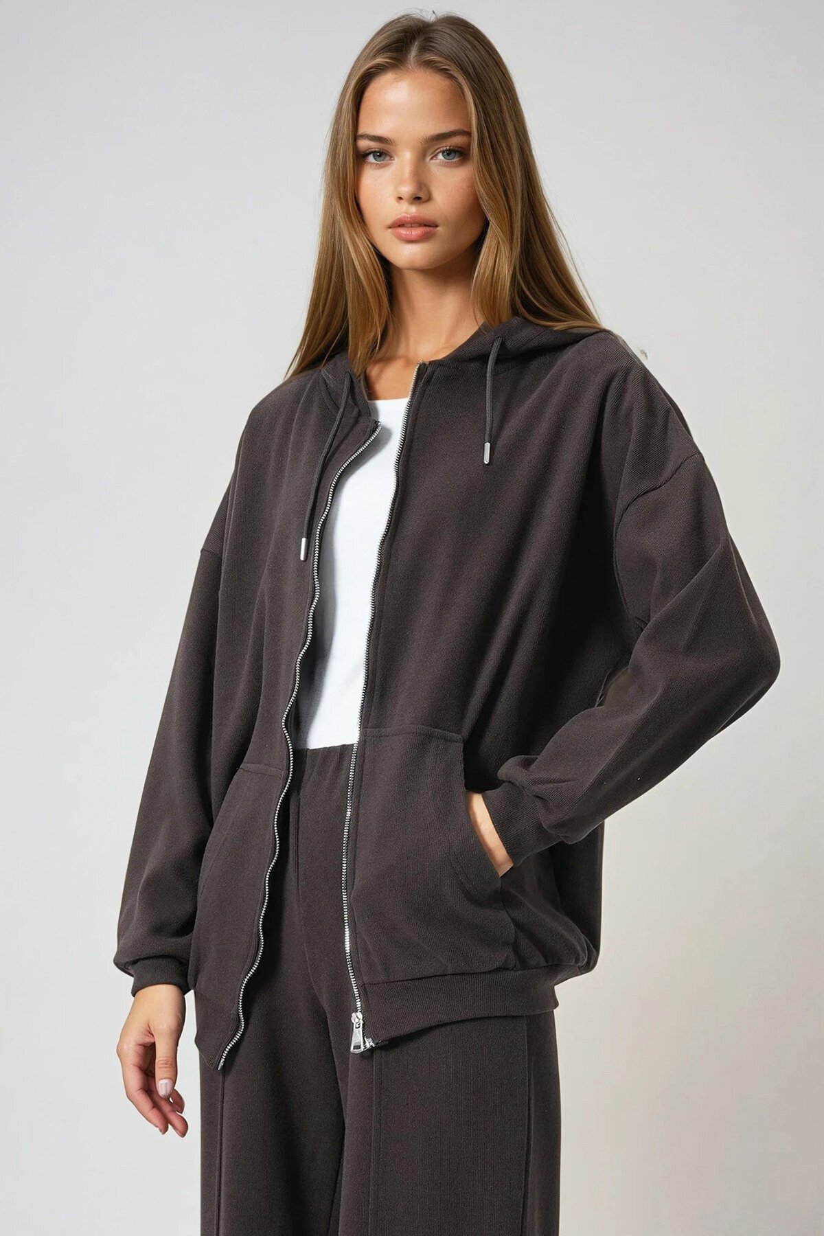 Çift Cepli Fermuar Kapamalı Kapüşonlu Hırka