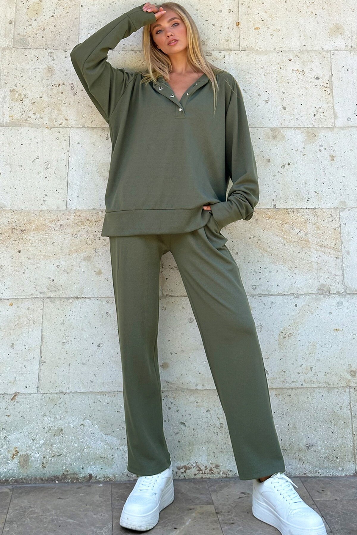 Haki Kapüşonlu Çıtçıtlı Oversize Sweatshirt Ve Pantolonlu Alt Üst Takım