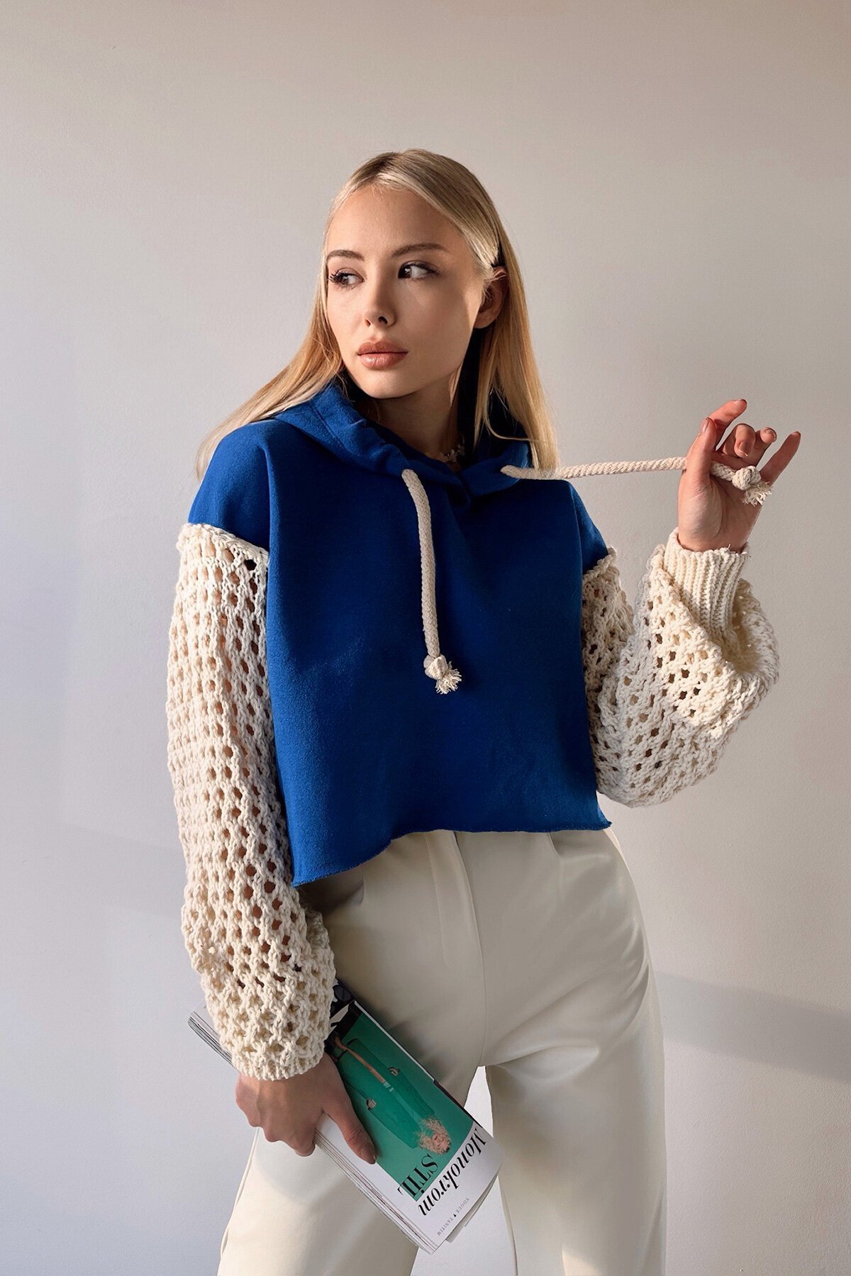 Saks Kapüşonlu File Örgü Kol Bağcıklı Crop Sweatshirt