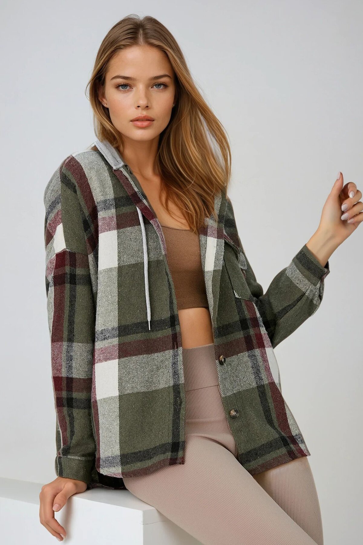 Haki Kapüşonlu Oversize Cepli Düğmeli Ekose Gömlek Ceket