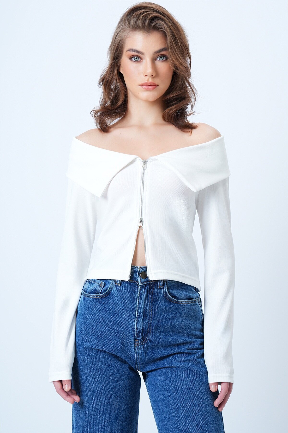 Karmen Yaka Fermuar Detaylı Ottoban Bluz