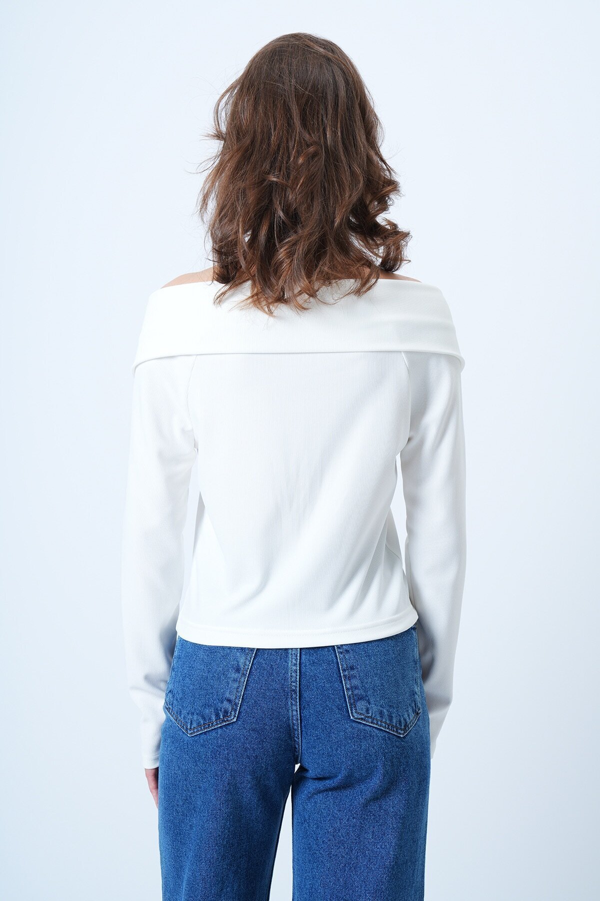 Karmen Yaka Fermuar Detaylı Ottoban Bluz