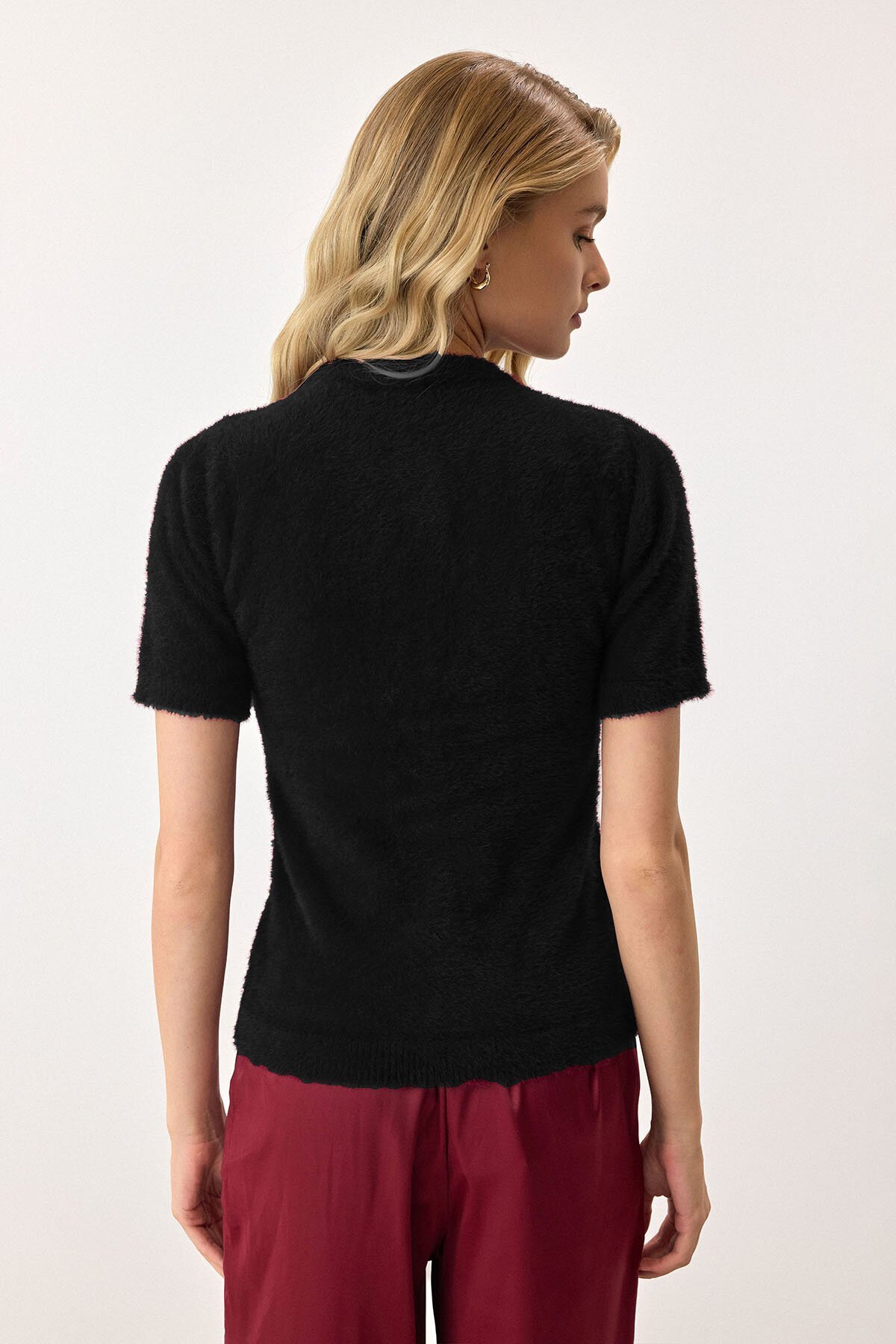 Siyah Kısa Kollu Düğmeli Triko Hırka