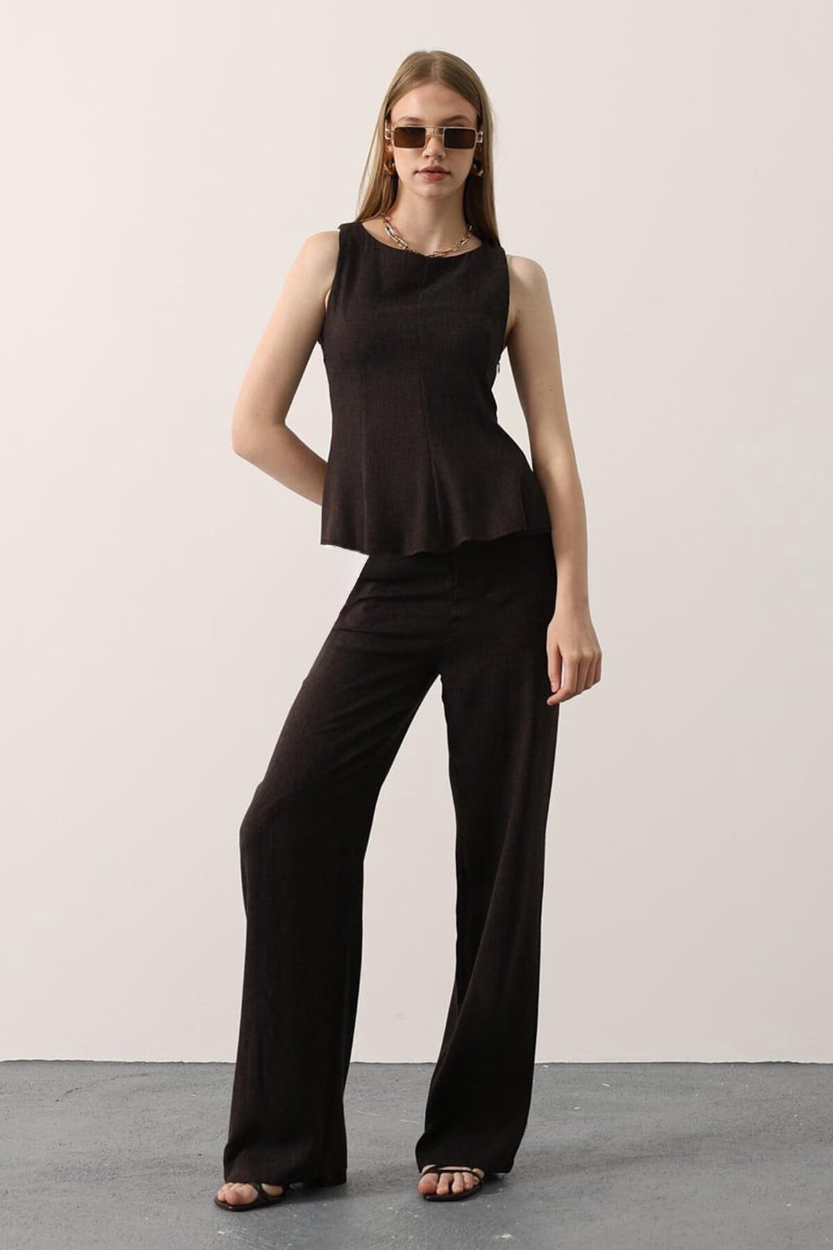 Sıfır Kol Yandan Fermuarlı Bluz Ve Palazzo Pantolon