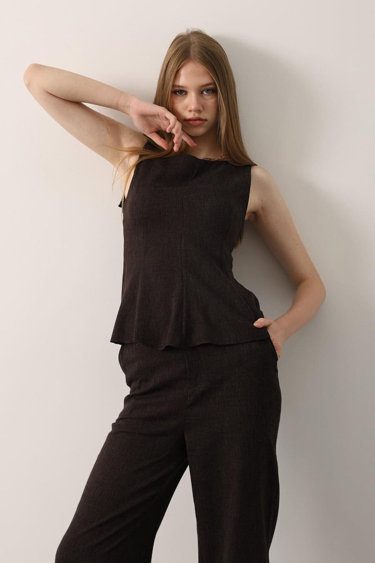 Sıfır Kol Yandan Fermuarlı Bluz Ve Palazzo Pantolon