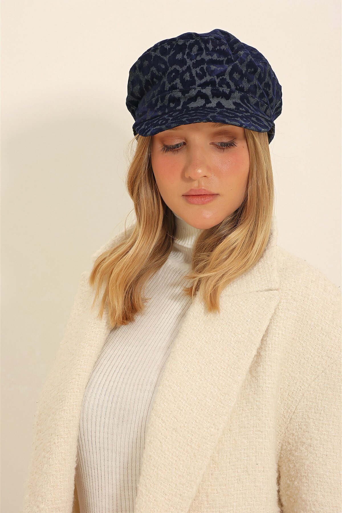 Lacivert Leopar Desenli Kasket Şapka