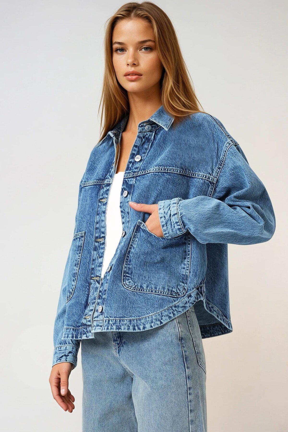 Mavi Çift Cepli Tam Düğme Kapamalı Denim Ceket