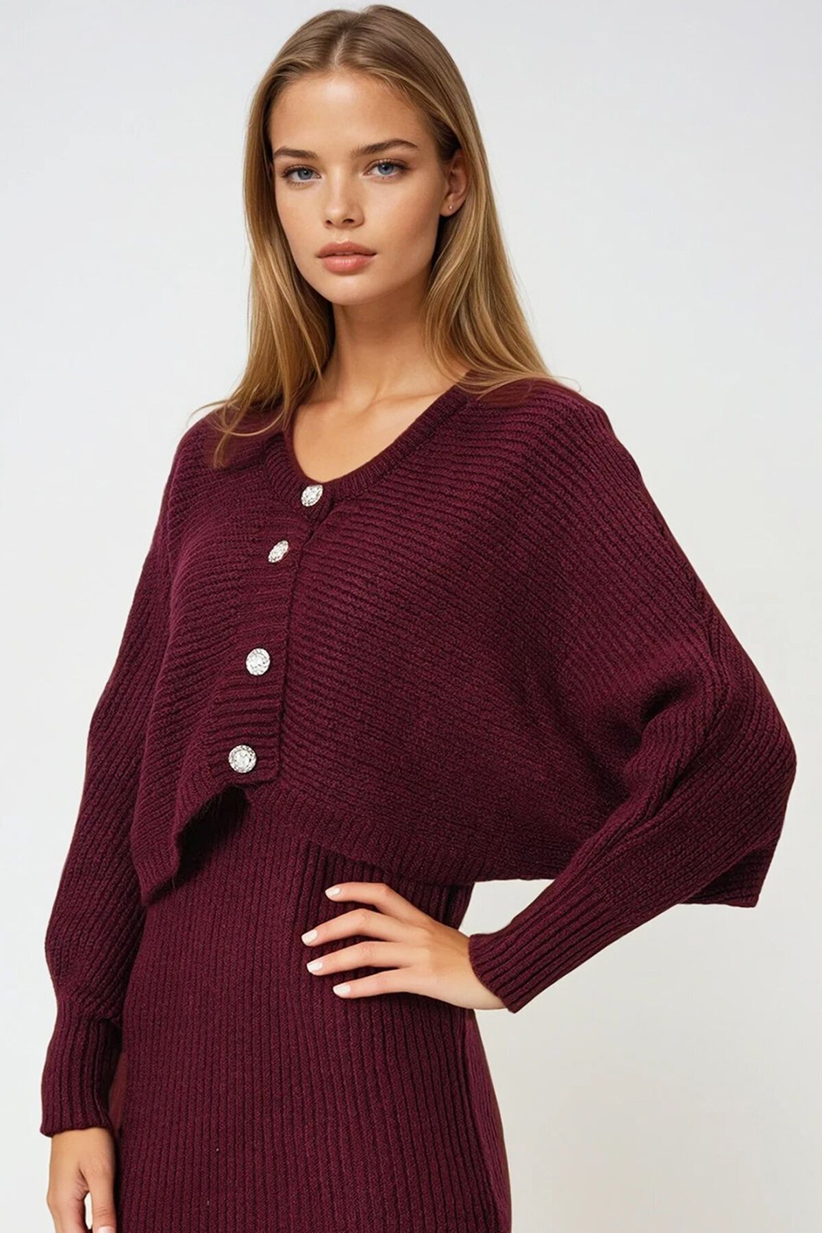 Düğme Kapamalı Crop Hırka ve Ön Arka V Yaka Fitilli Triko Elbise Takım