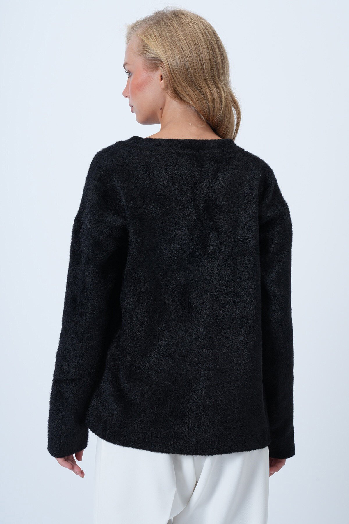 Organze Çiçek Tasarımlı Taş Düğmeli Yumoş Sakallı Hırka