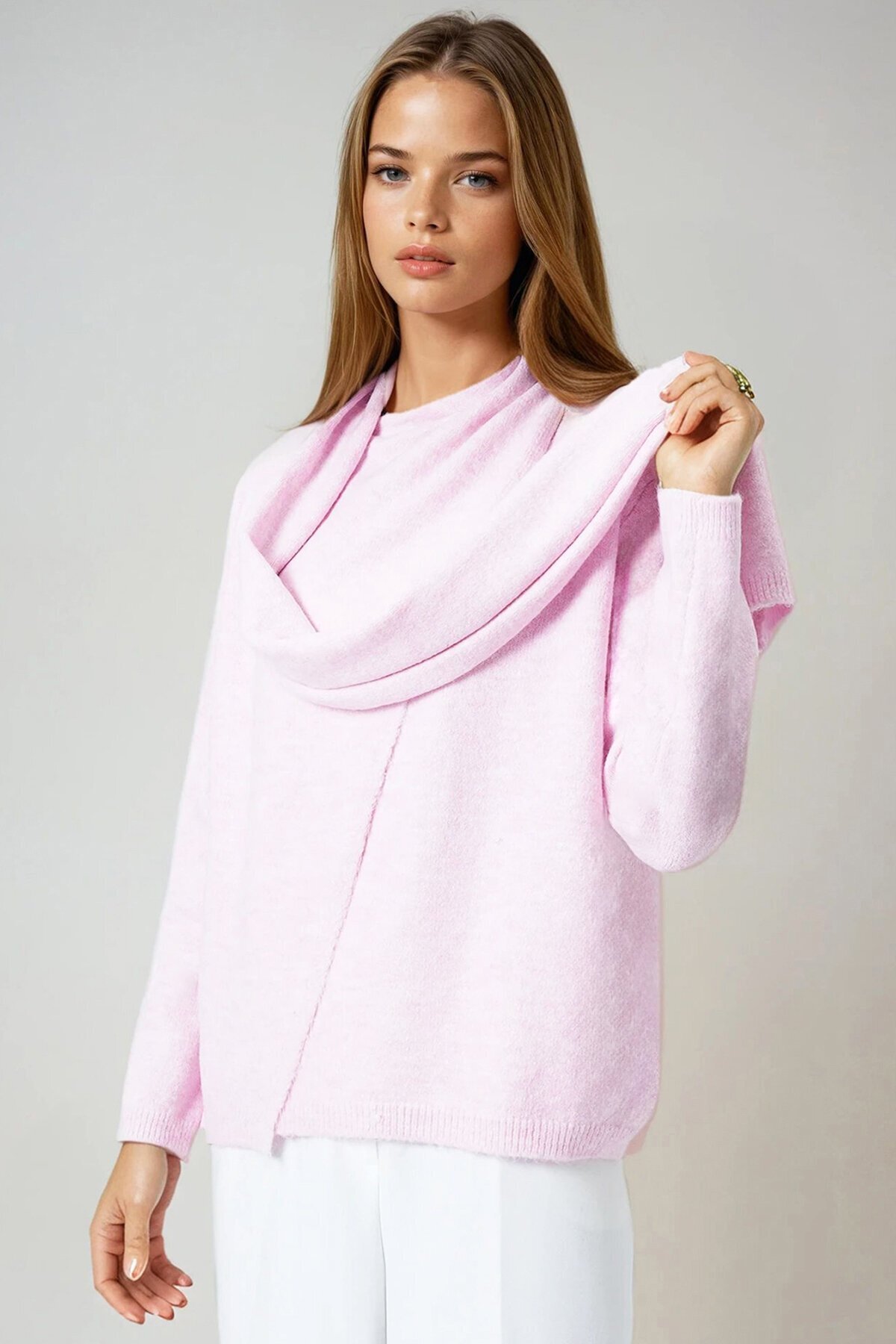 Pembe Şal Detaylı Bisiklet Yaka Triko Kazak