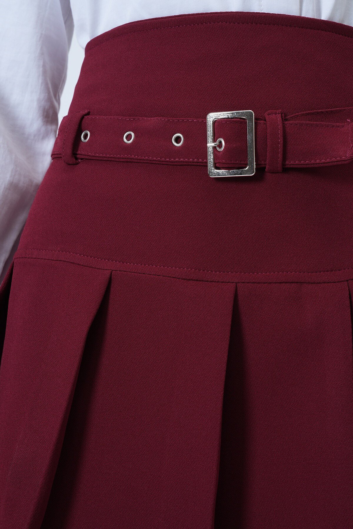 Pileli Kemerli Mini Etek