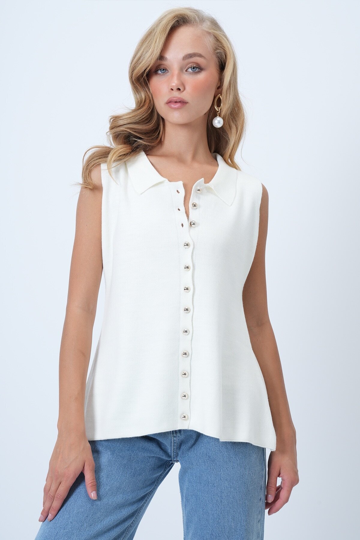 Polo Yaka Gold Düğmeli Triko Yelek