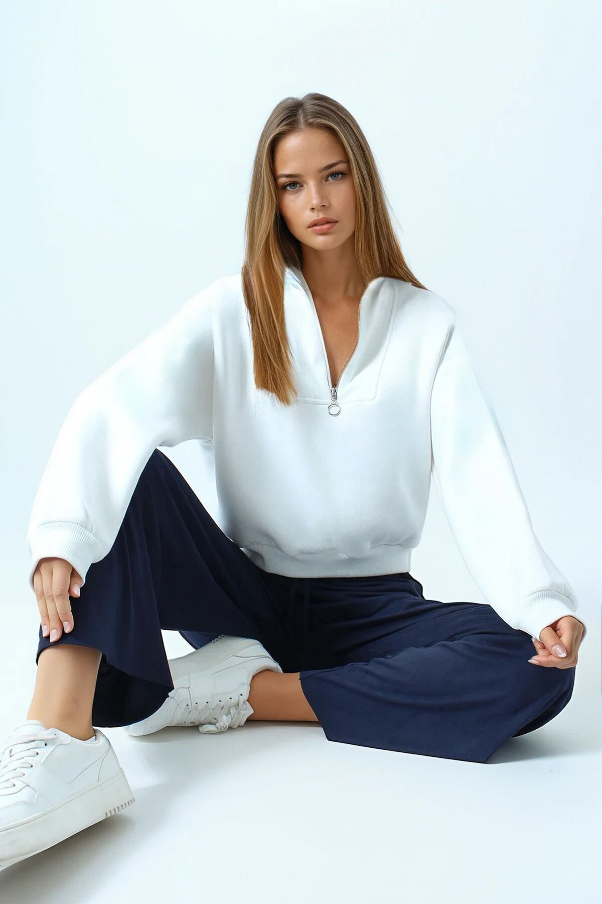 Polo Yaka Yarım Fermuarlı Sweatshirt