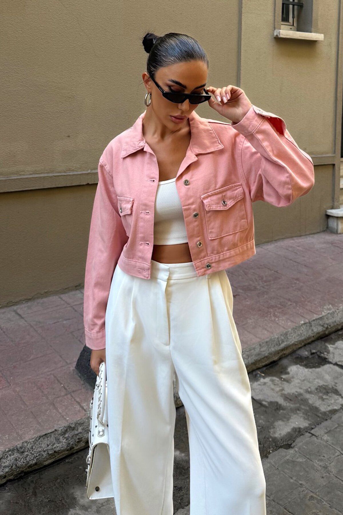 Pudra Çif Cepli Düğme Kapamalı Crop Denim Ceket