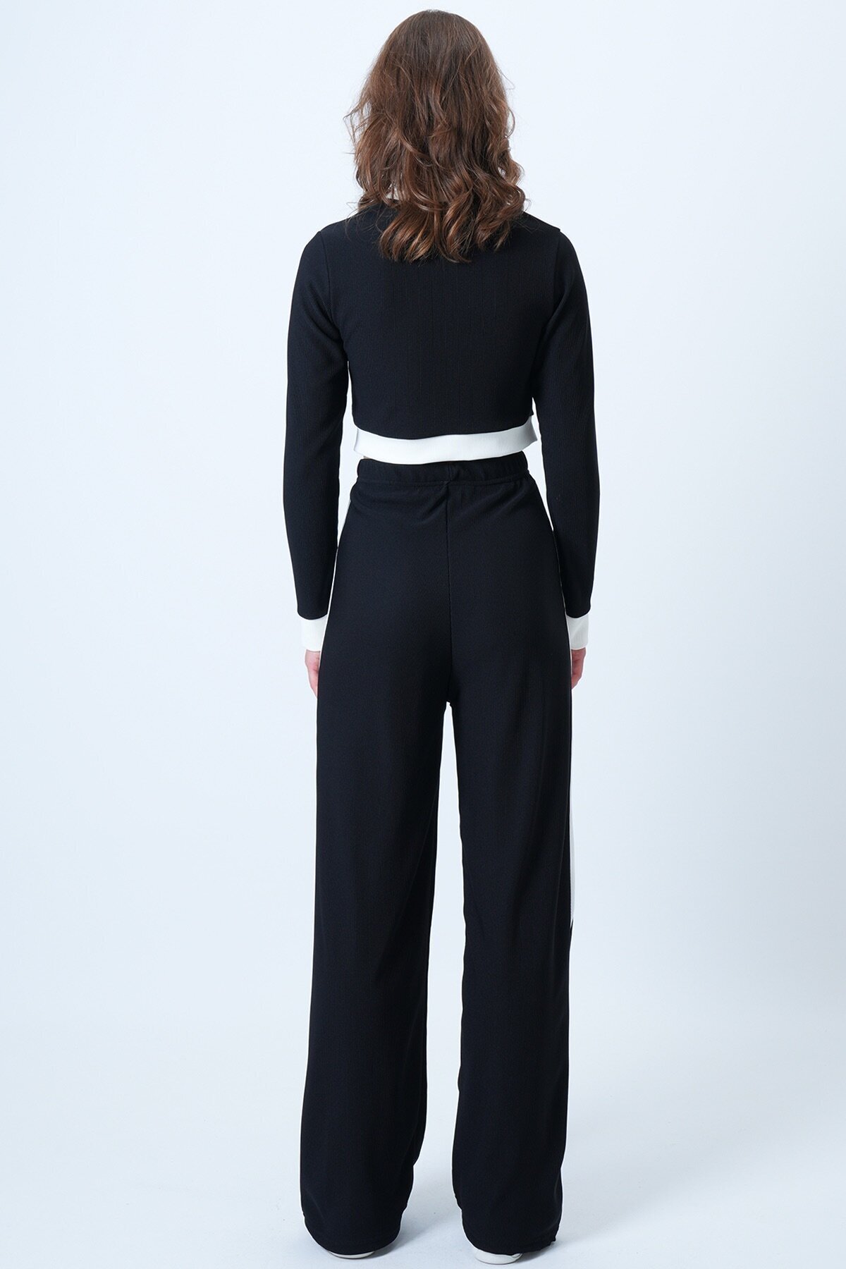 Renk Bloklu Crop Ceket Ve  Ottaban Pantolon Takım