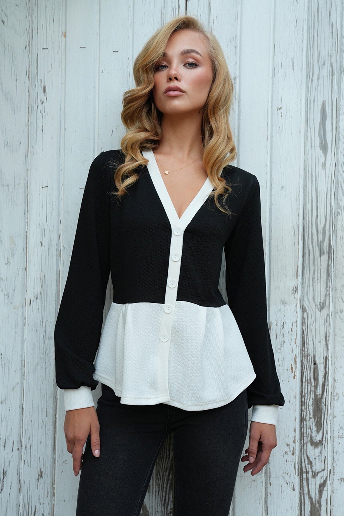 Renk Bloklu Düğmeli Krep Örme Bluz