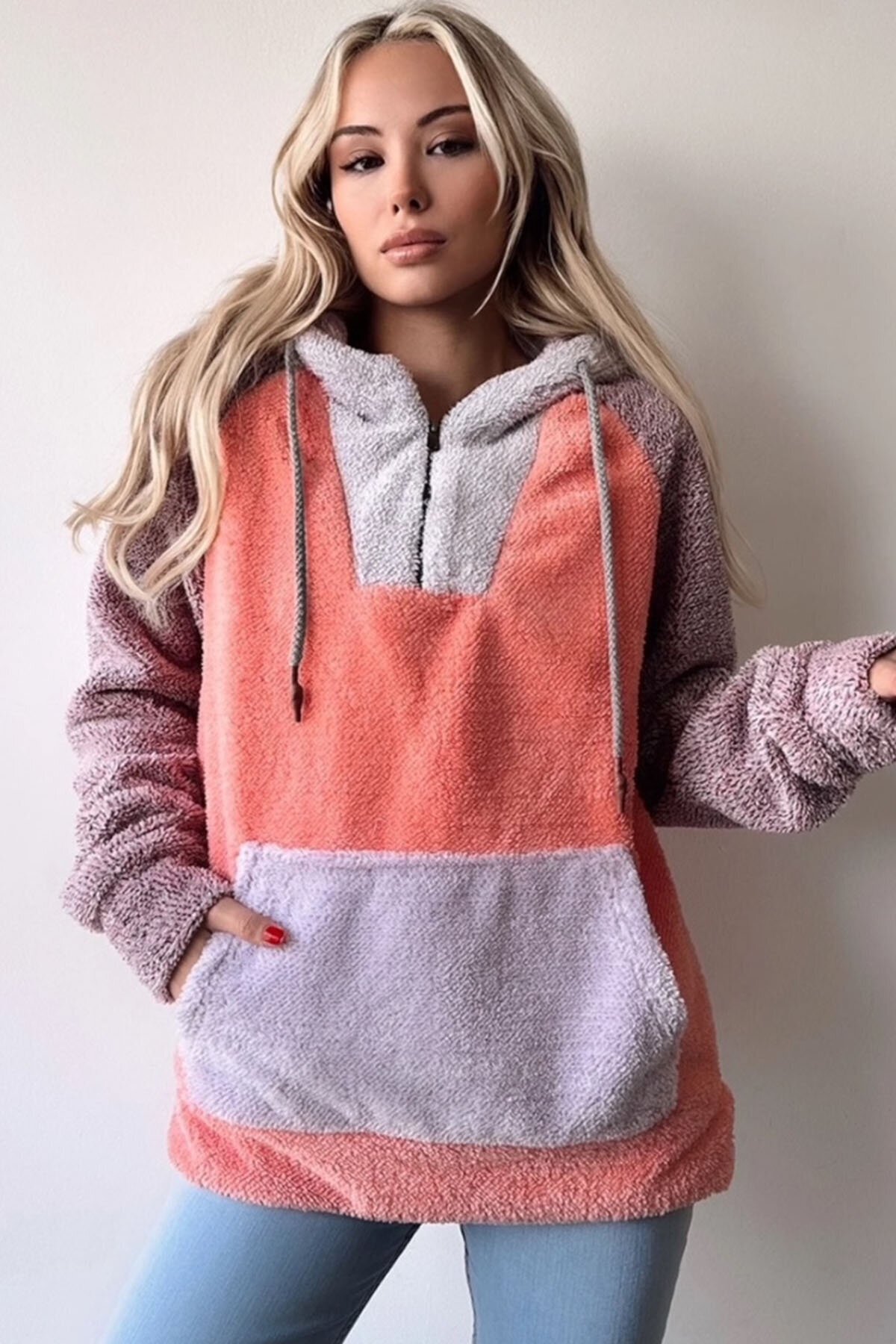 Turuncu Renk Bloklu Kapüşonlu Yarım Fermuarlı Kanguru Cepli Oversize Sweatshirt