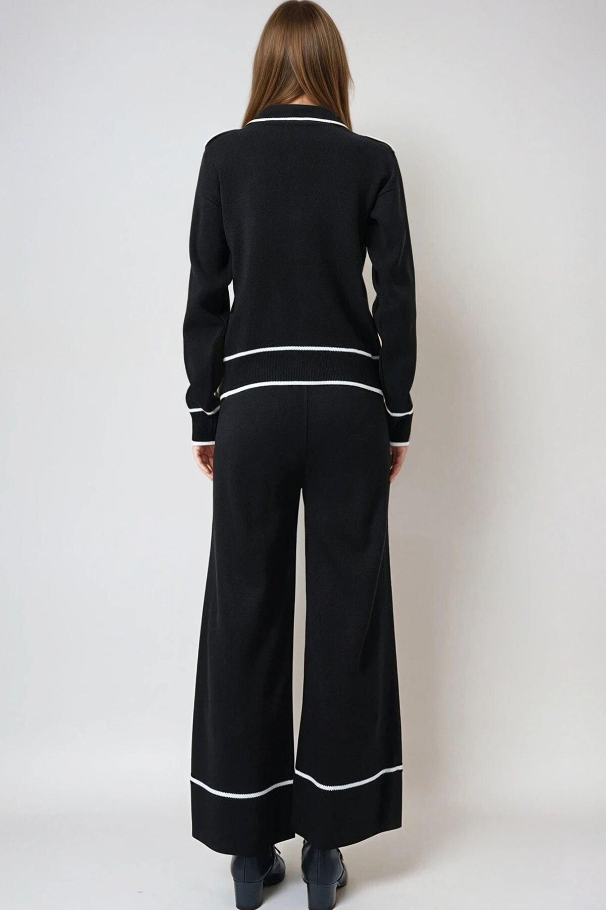 Siyah Kontrast Biyeli Polo Yaka Triko Hırka Ve Pantolon Takım