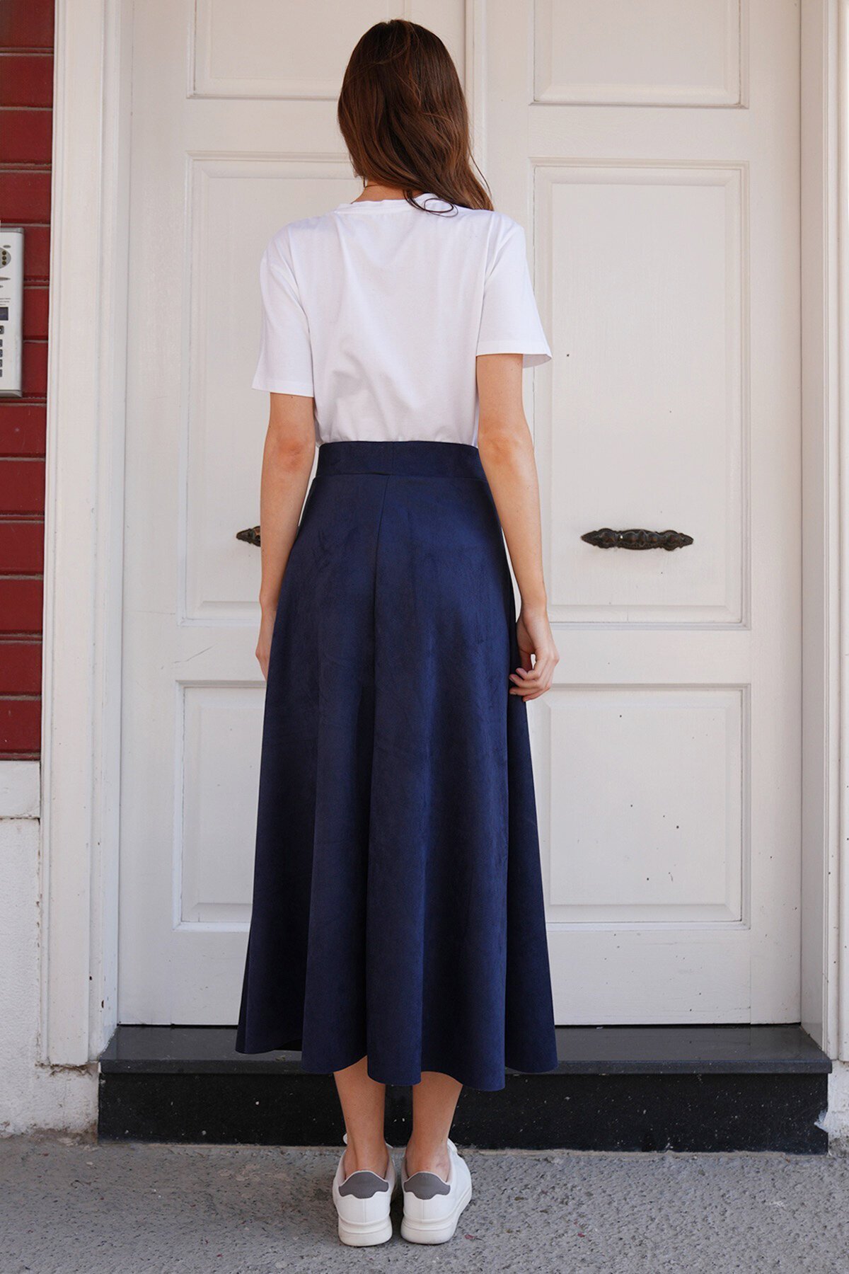 Süet Dokulu Beli Lastikli Geniş Kesim Midi Etek