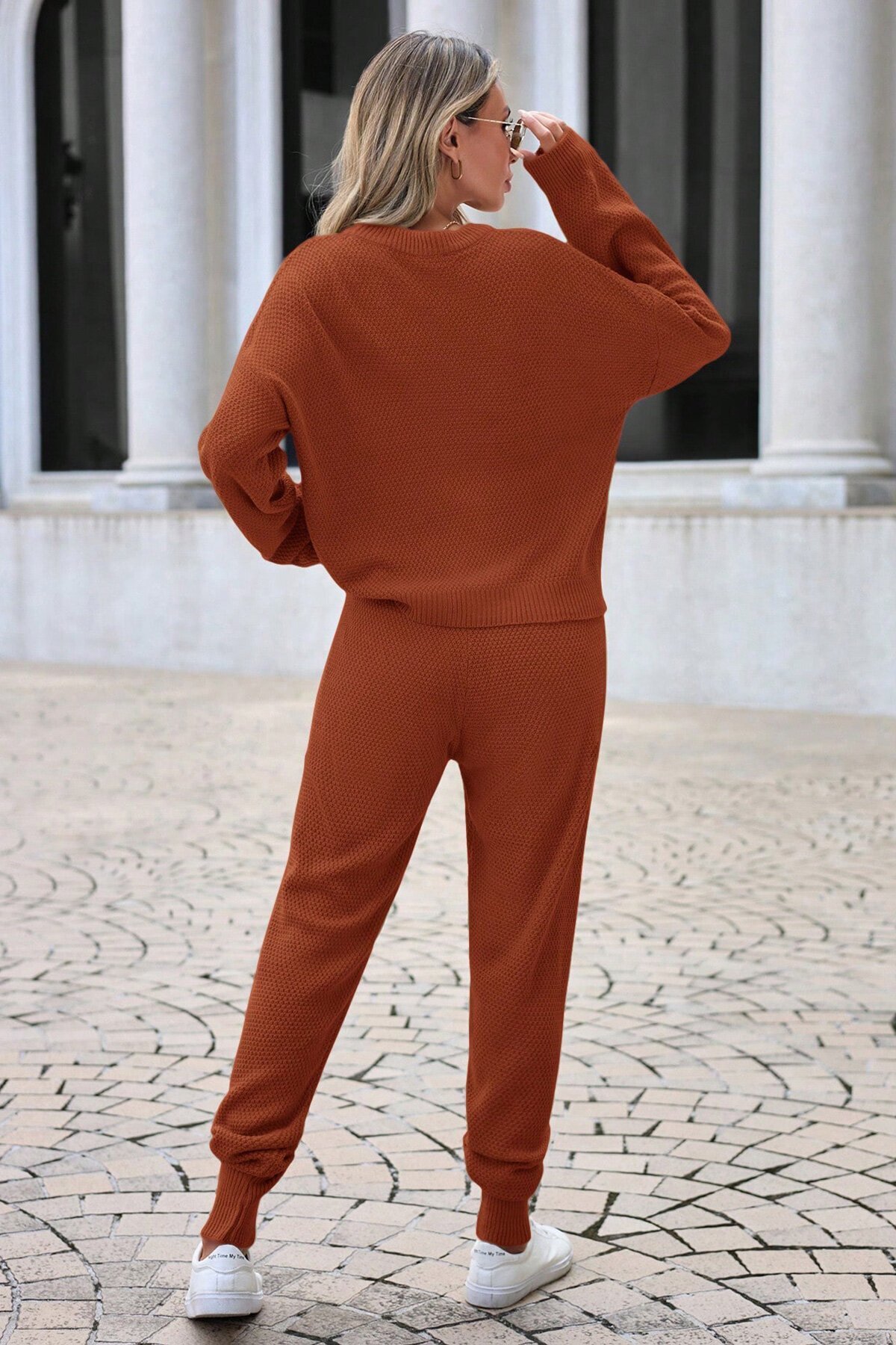 Kiremit Triko Bisiklet Yaka Uzun Kollu Bluz Ve Bağcıklı Jogger Pantolon Takım