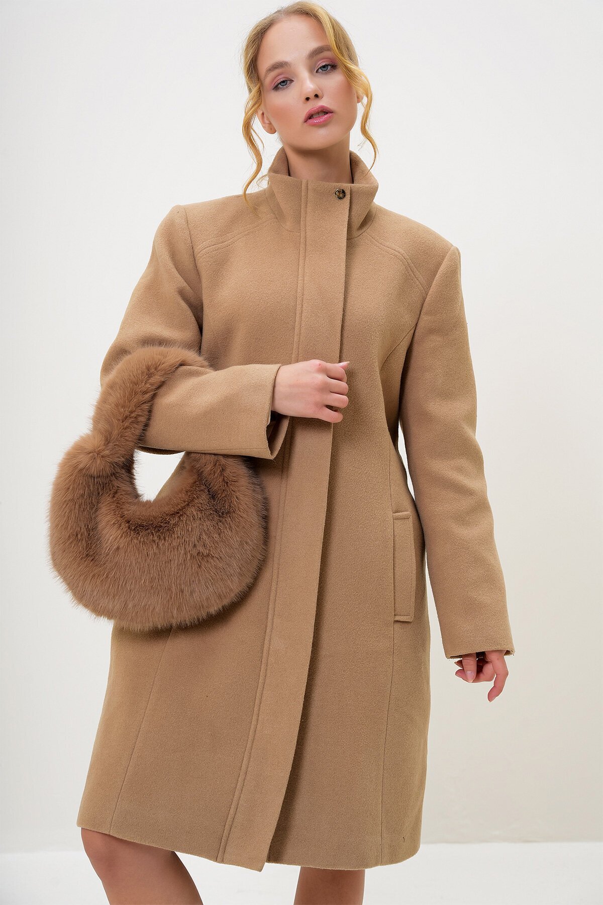 Sütlü Kahve Tüylü Suni Kürük Omuz Çantası