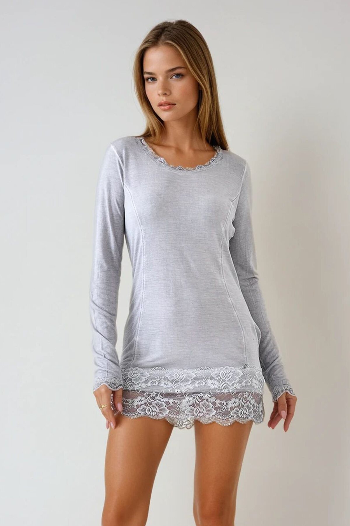 Gri U Yaka Dantel Detaylı Uzun Kollu Mini Elbise