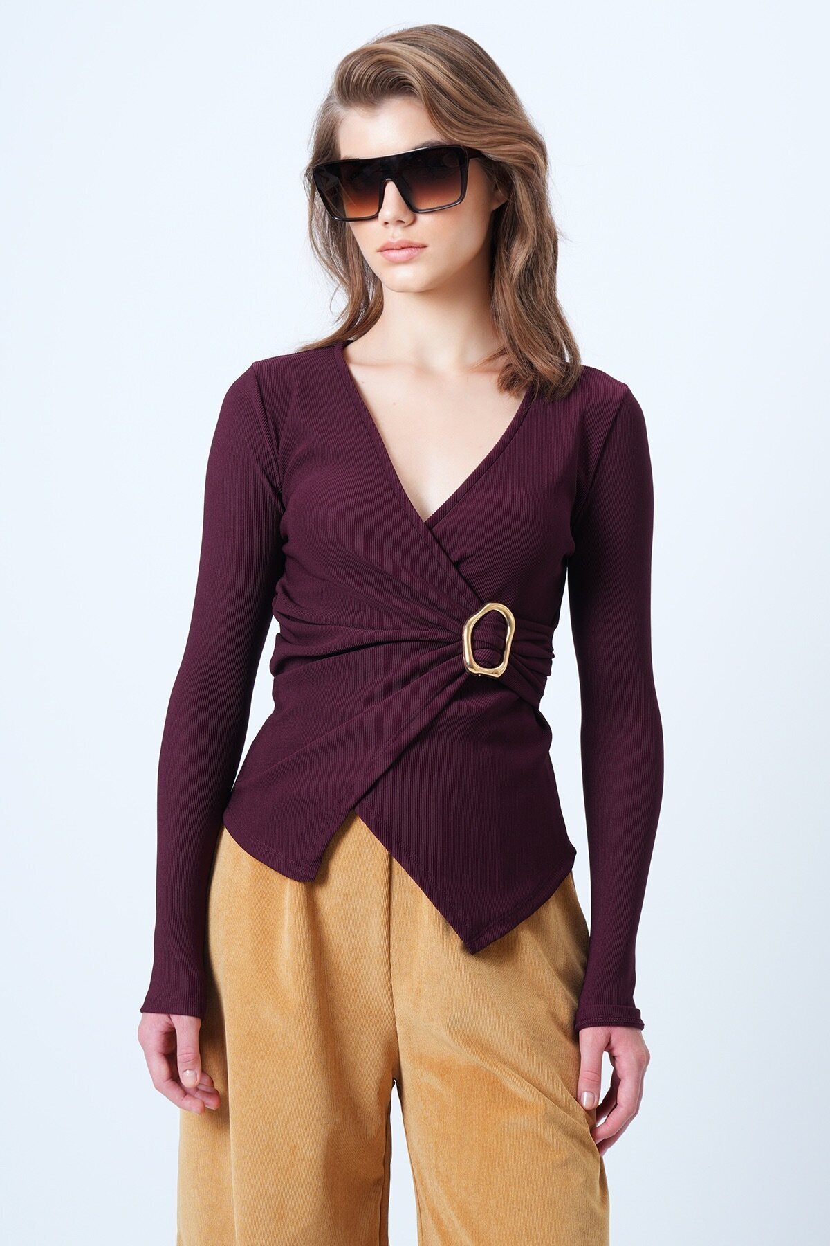 V Yaka Gold Aksesuarlı Ottaban Bluz