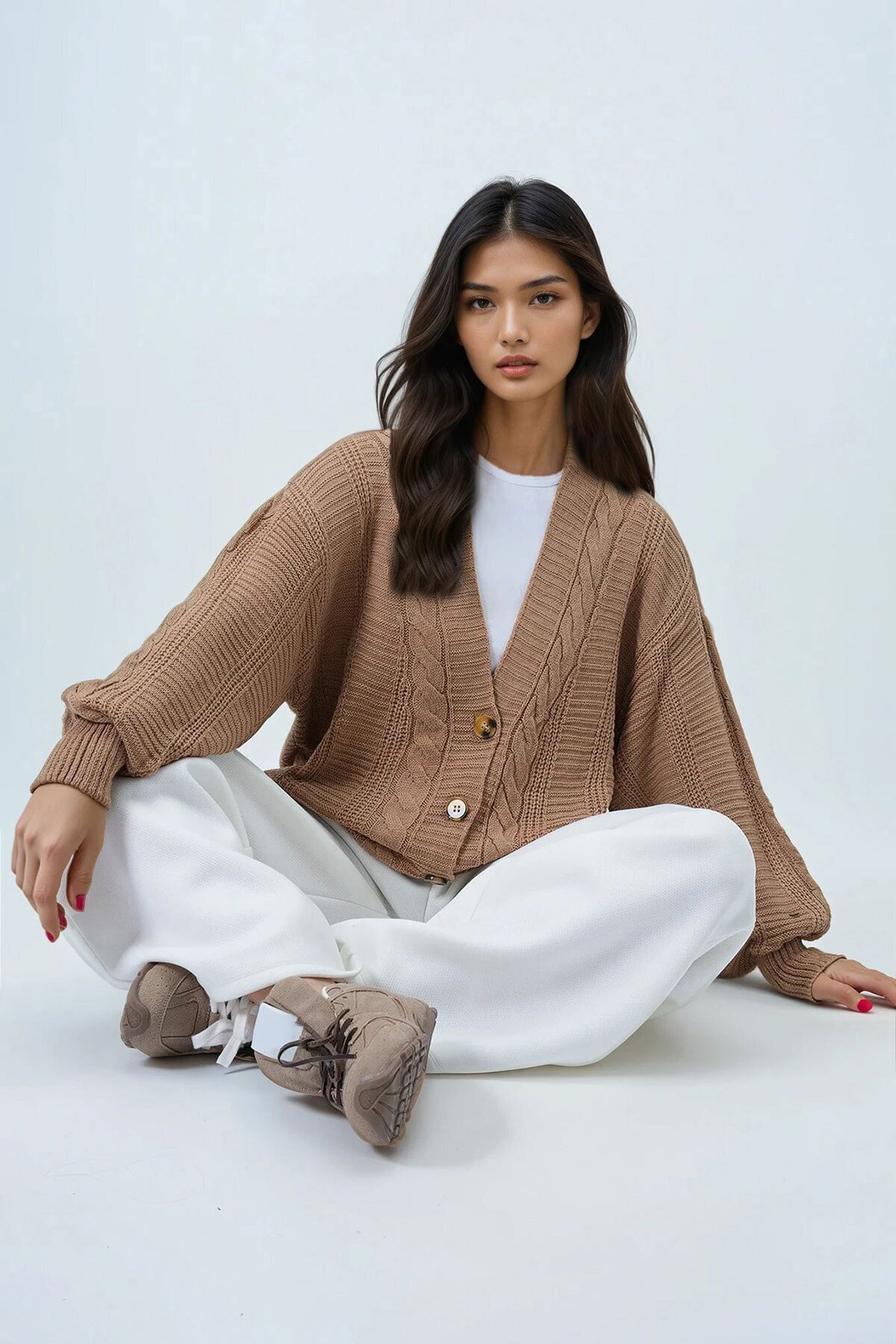 V Yaka Saç Örgü Desenli Balon Kol Triko Hırka