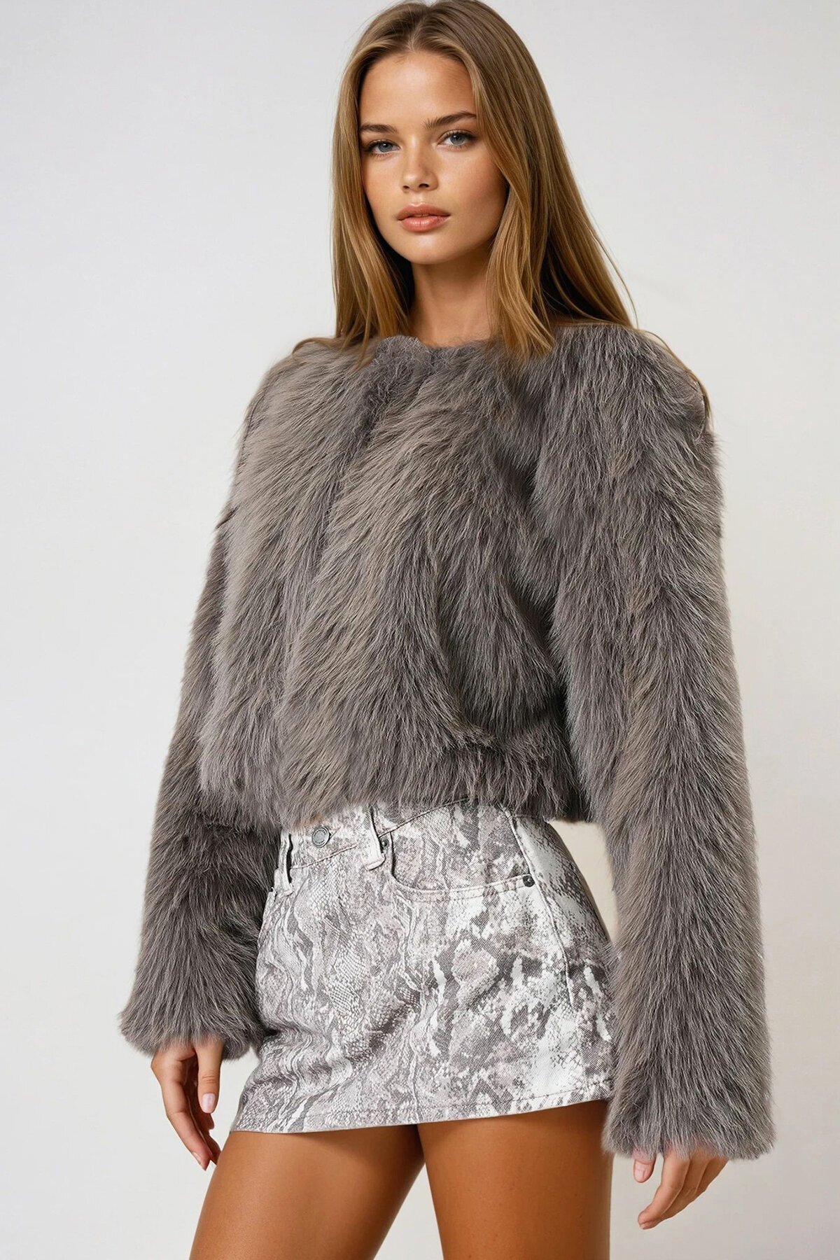 Vizon Agraflı Astarlı Püsküllü Crop Kürk Ceket