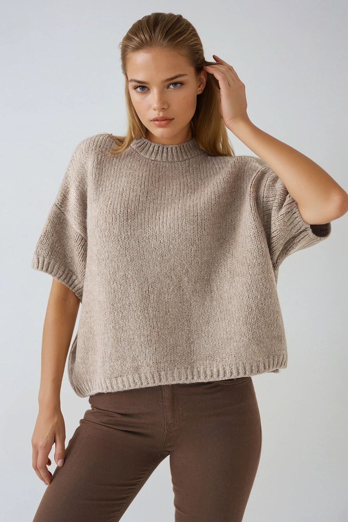 Vizon Yarım Kollu Yarım Balıkçı Yaka Oversize Yumuşak Dokulu Triko Kazak