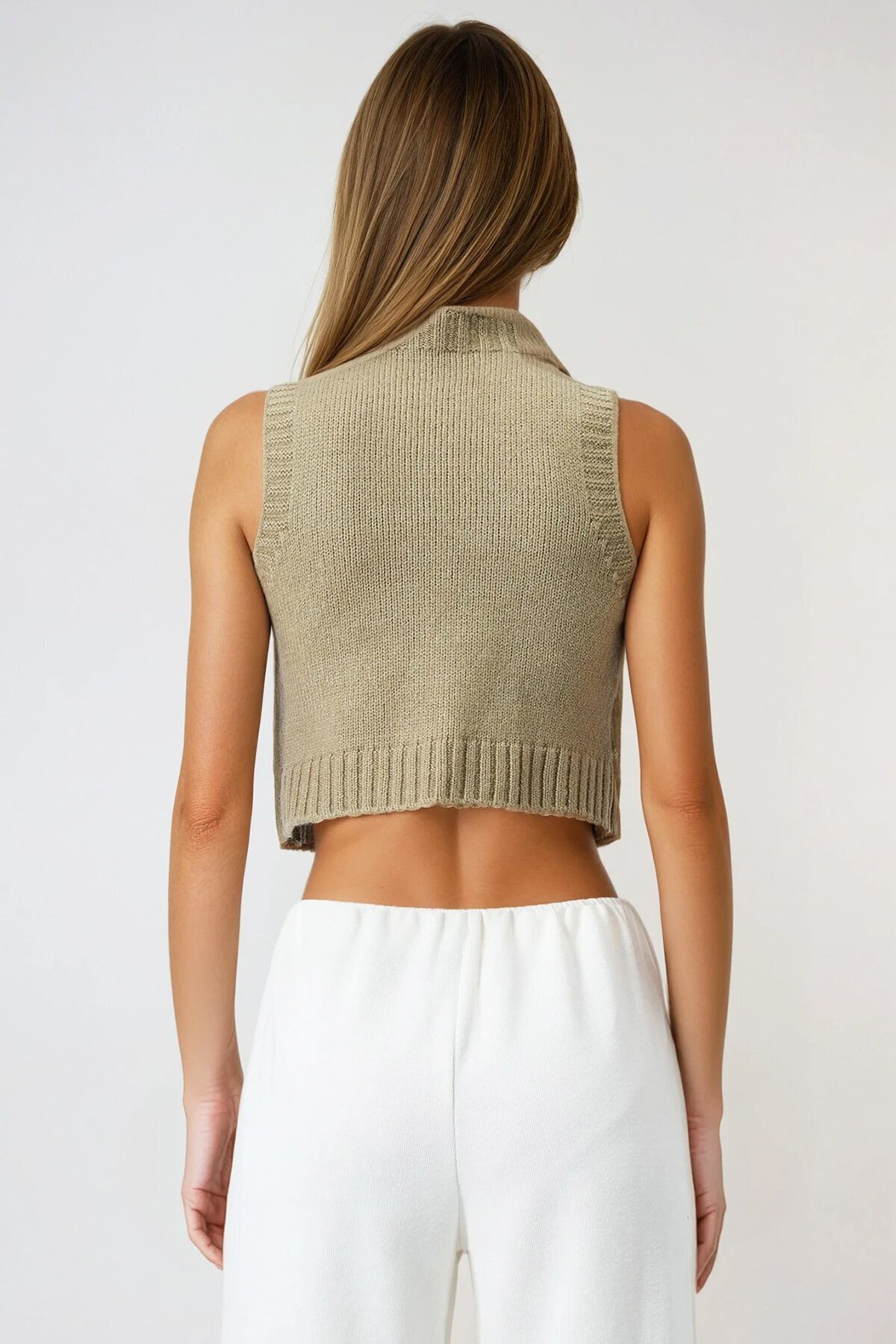 Yarım Balıkçı Yaka Püskül Detaylı Crop Kazak