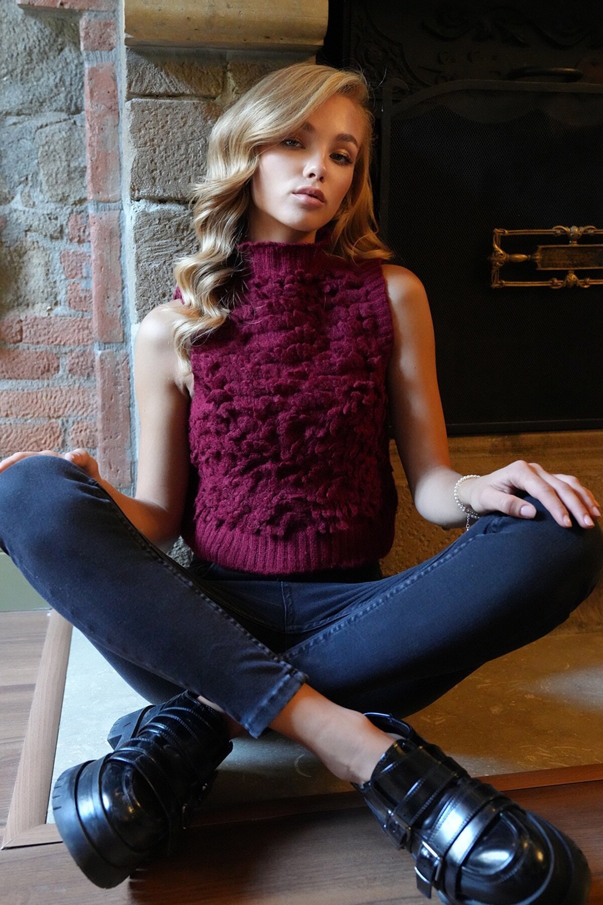 Yarım Balıkçı Yaka Püskül Detaylı Crop Kazak