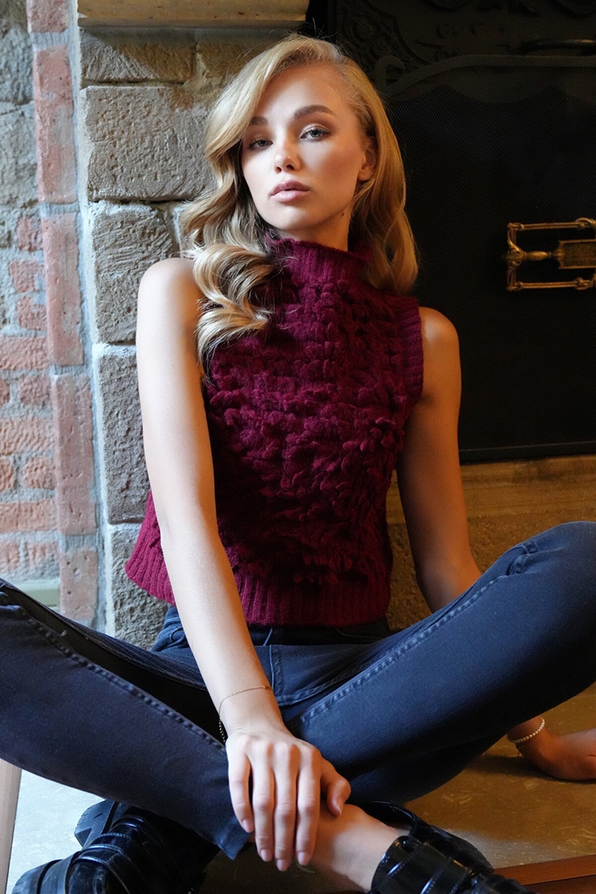 Yarım Balıkçı Yaka Püskül Detaylı Crop Kazak