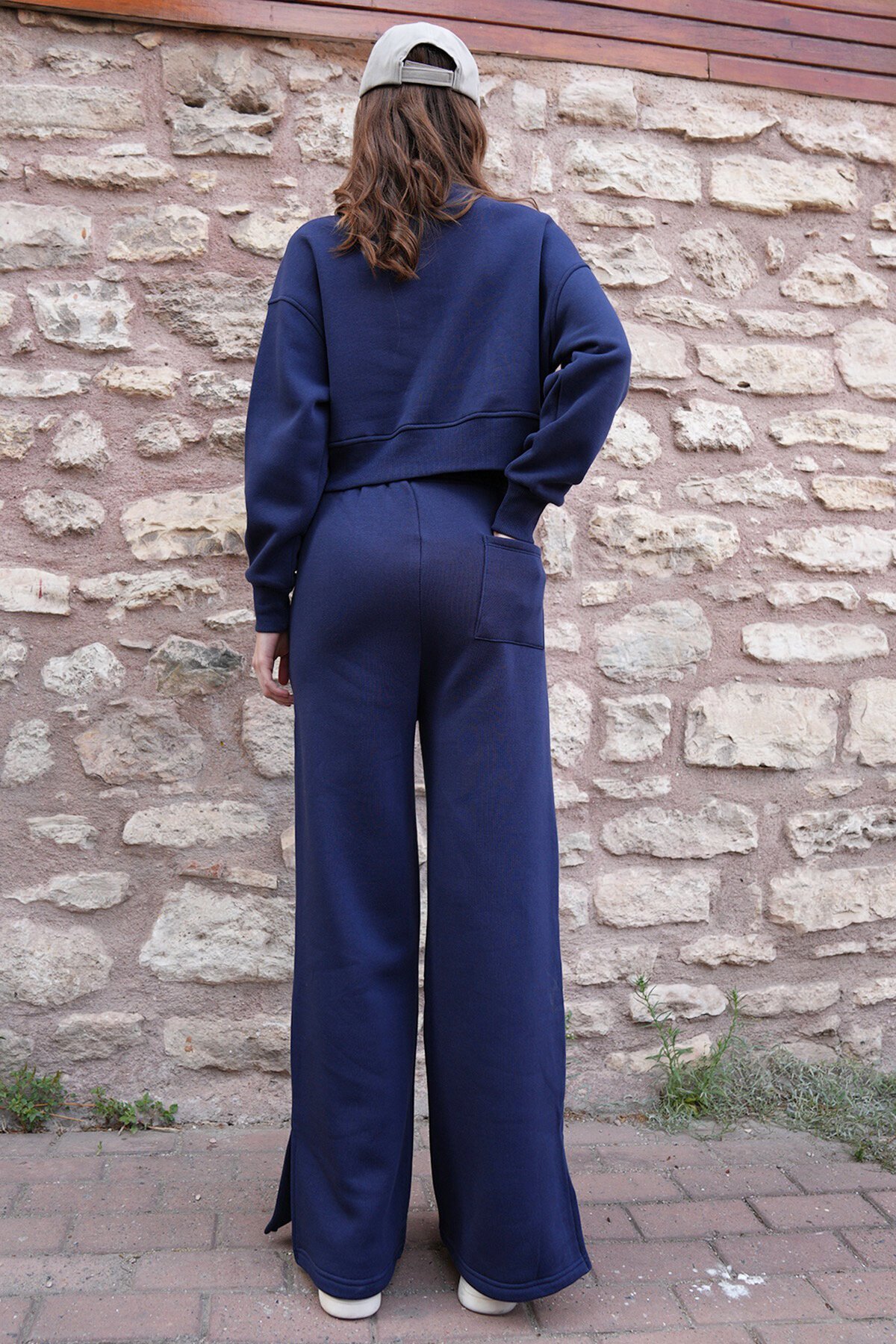 Yarım Fermuarlı Dik Yaka Bluz Ve 3 Cepli Önü Çımalı Palazzo Pantolon Takım