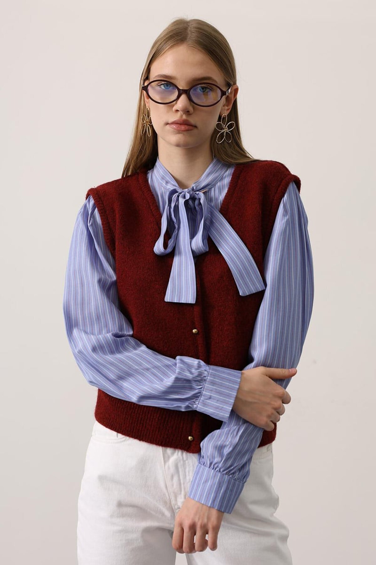 Yelek Detaylı Çizgili Bağlamalı Gömlek