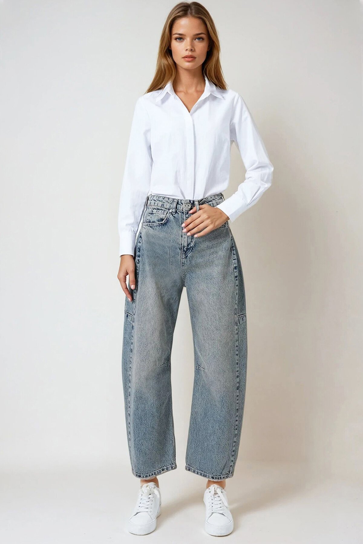 Yeşil Tintli Mavi 5 Cepli Dikiş Detaylı Bol Paça Jean